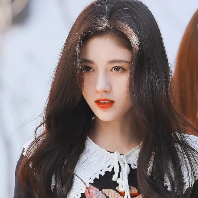《黑珍珠艾曼妞》海报